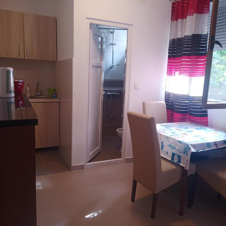 Apartment Spuza - Apartman - Prizemlje - 14