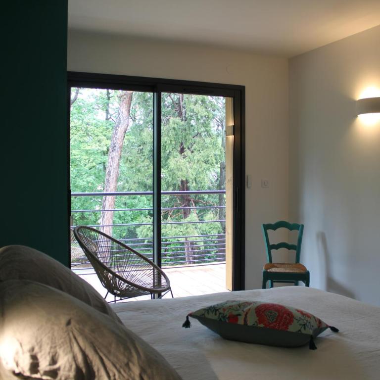 Bread et Couette - Chambre Double avec Balcon - 9