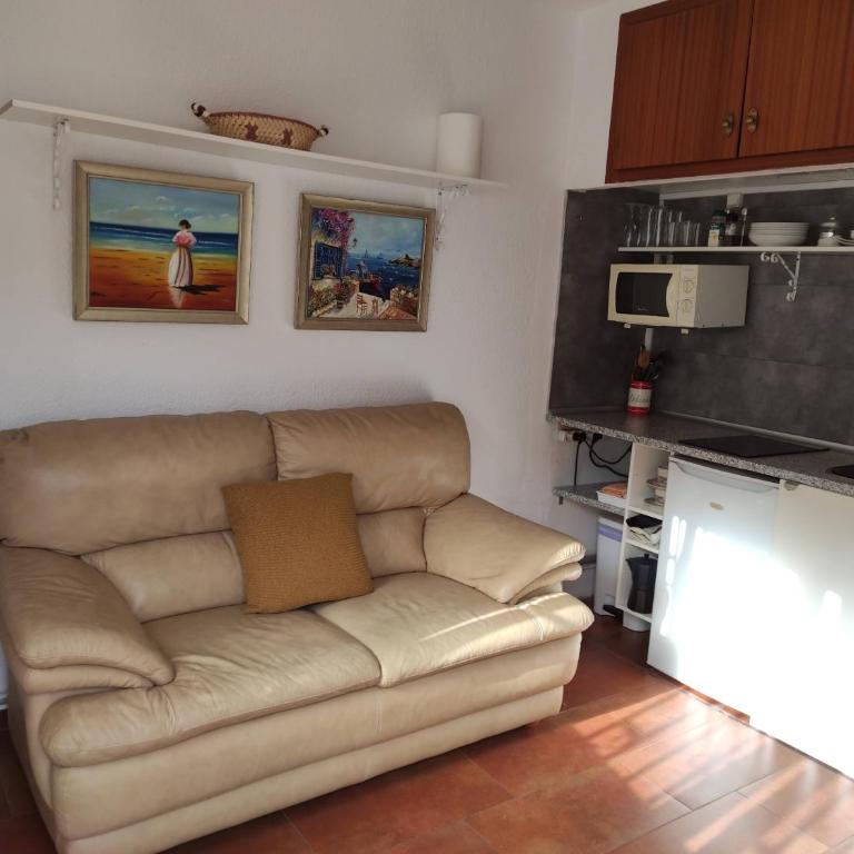 a18' de Barcelona y 10' de circuito de Cataluña - Two-Bedroom Apartment - 20