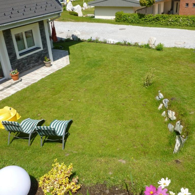 Ferienwohnung Bergblick - Two-Bedroom Apartment with Terrace - 51
