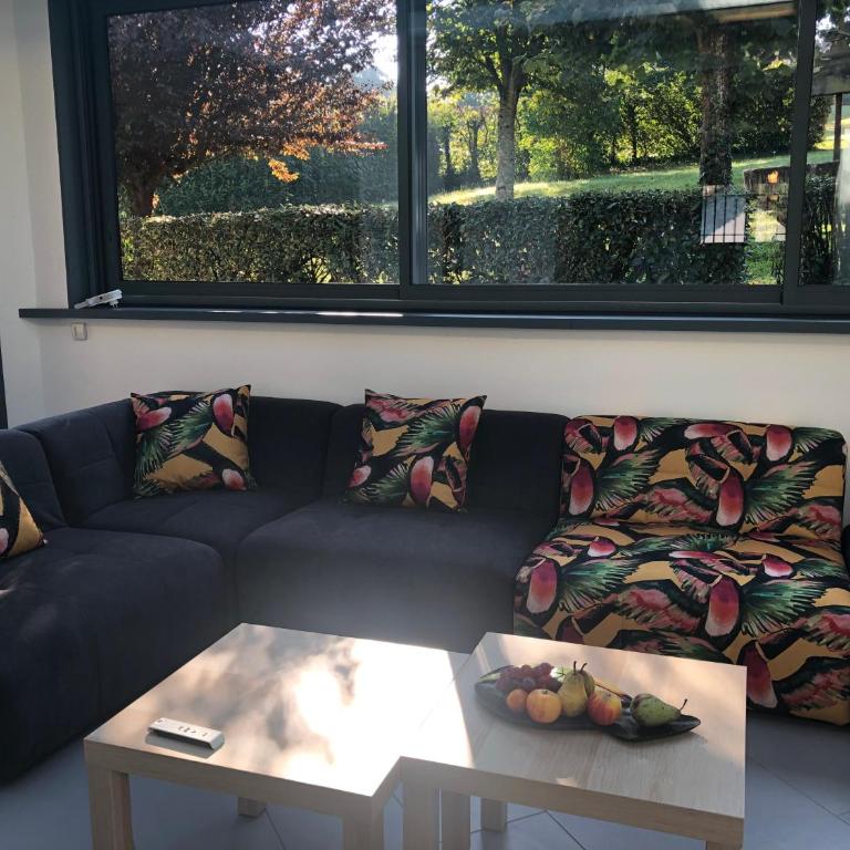 Havre de paix et de verdure proche Walibi et A43 - 4 étoiles - Maison 3 Chambres - 5