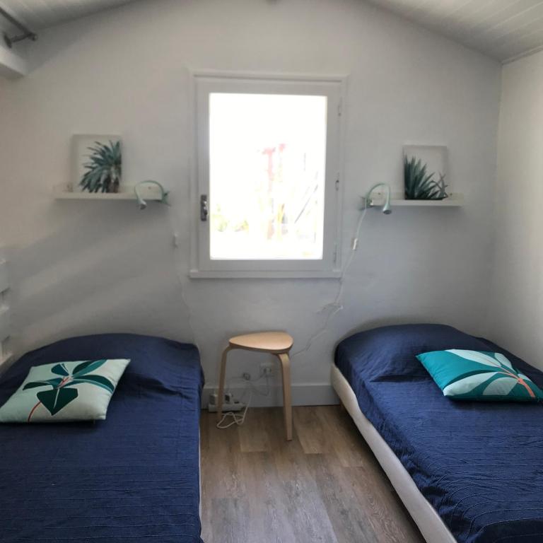 Maison à 300m de la plage, quartier calme - Maison 1 Chambre - 10