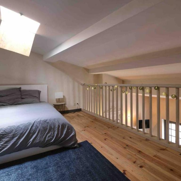 CENTRE VILLE Appartement 75m2, avec 3 chambres - Three-Bedroom Apartment - 8