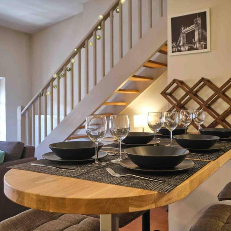 CENTRE VILLE Appartement 75m2, avec 3 chambres - Three-Bedroom Apartment - 4