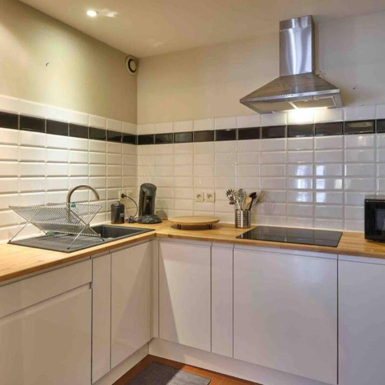 CENTRE VILLE Appartement 75m2, avec 3 chambres - Three-Bedroom Apartment - 7