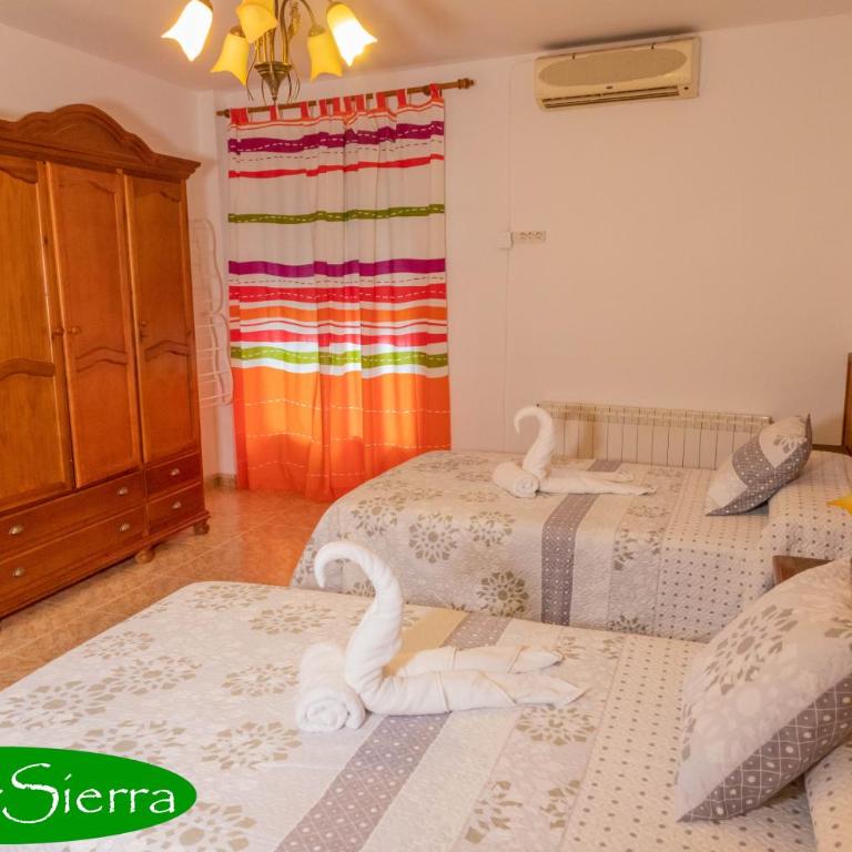 CazorSierra, bonita vivienda en Cazorla - Three-Bedroom Apartment - 40