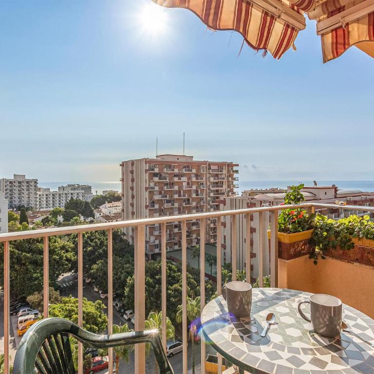 Beautiful Apartment In Benalmadena - Apartamento de 1 dormitorio - 7
