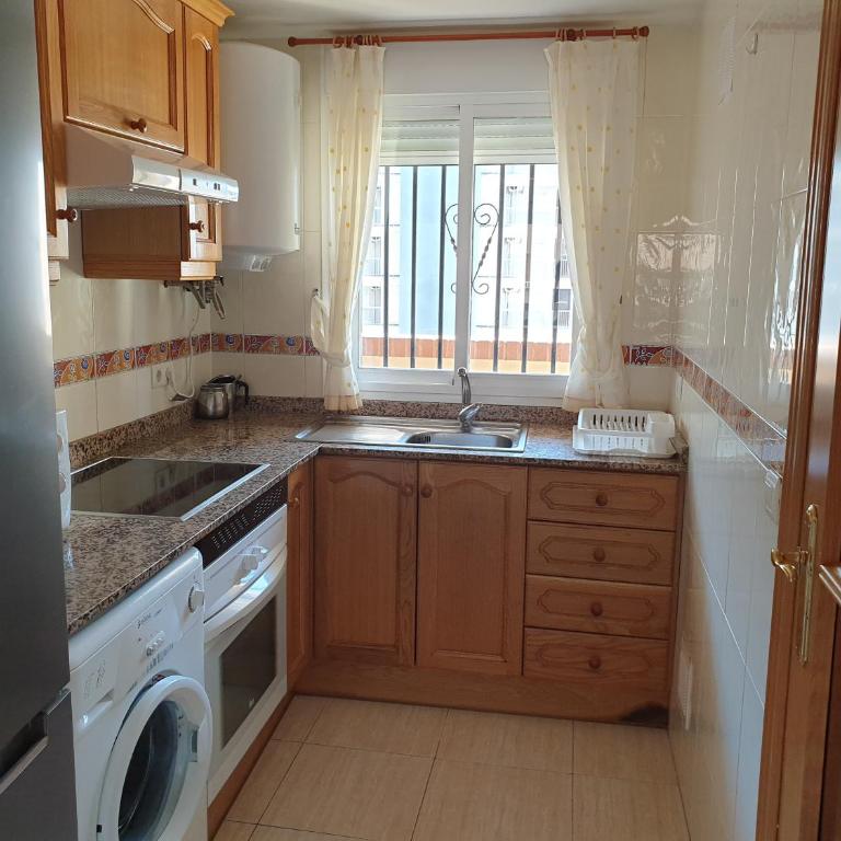 Bonito apartamento en Marina D'or [1ra línea de playa] - Apartamento de 2 dormitorios - 4