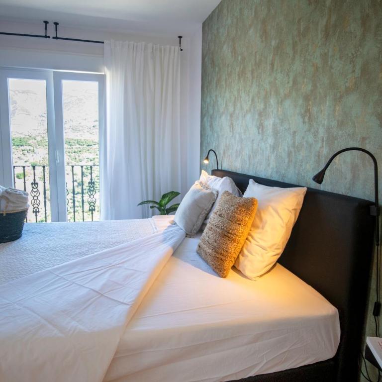 Malaga Hills Boutique Wellness and Hikers Eco-Hotel Adults Only - Habitación Superior con cama extragrande - 11
