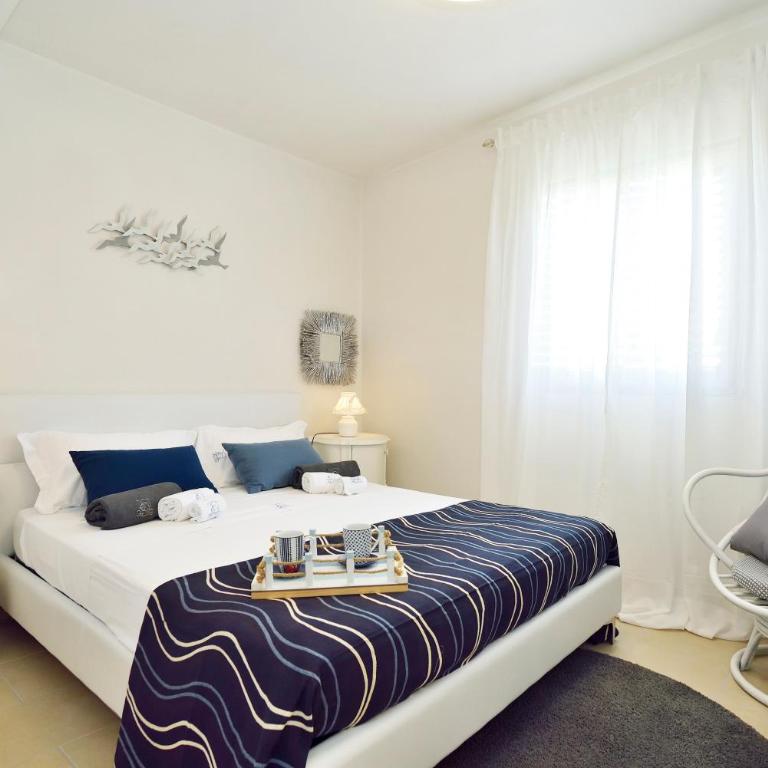 CASA con ACCESSO AL MARE - Apartment - 74