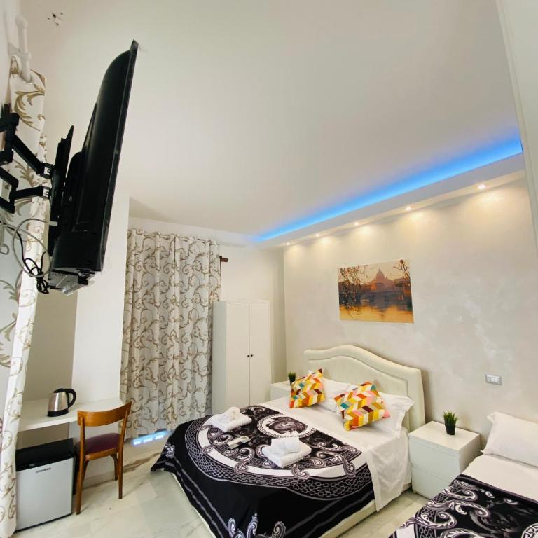 Santa Maria Accommodation - Deluxe Quadruple Room - 22