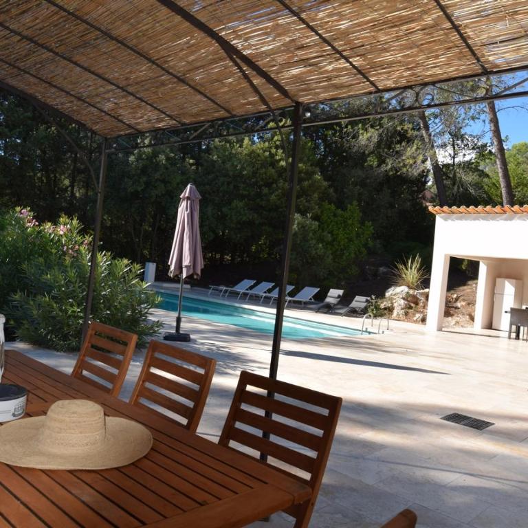 La Bastide Blanche Magnifique villa 5 étoiles 5 chambres et piscine privée sur 6500 m VAR - Villa avec Piscine Privée - 29