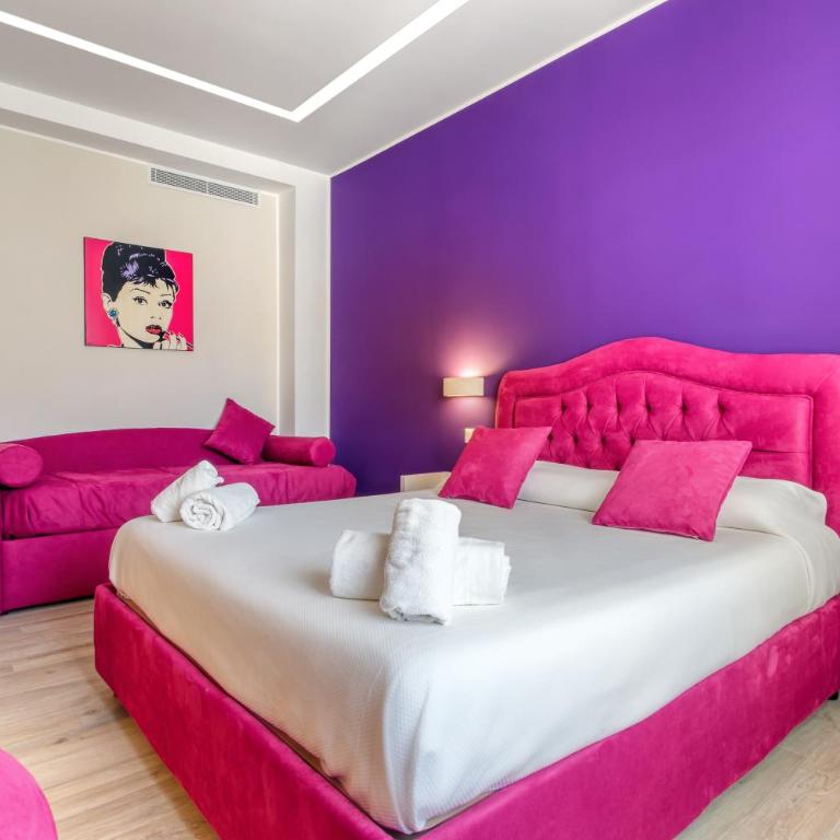 Tiffany Suites - Camera Matrimoniale - 2