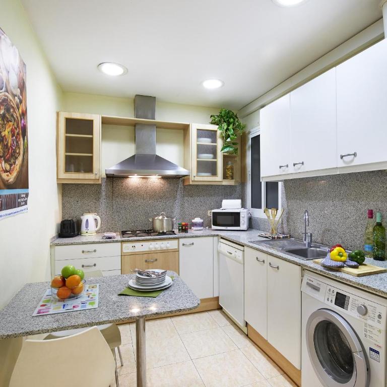 Apartamentos Calvet - Two-Bedroom Apartment - 6