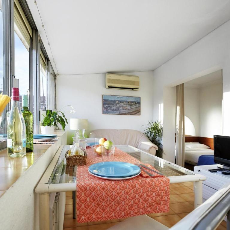 Apartamentos Calvet - One-bedroom Loft Apartment - 1