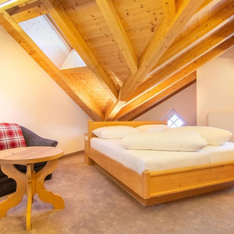 Hotel Garni Waldschlössl - Doppelzimmer Plus mit Balkon - 1