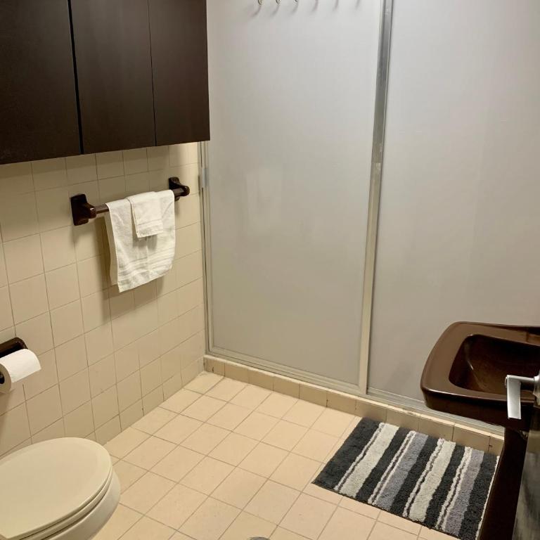 Super Departamento a 3 cuadras de Expo Guadalajara - Three-Bedroom Apartment - 15