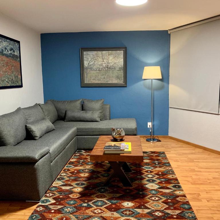 Super Departamento a 3 cuadras de Expo Guadalajara - Three-Bedroom Apartment - 3