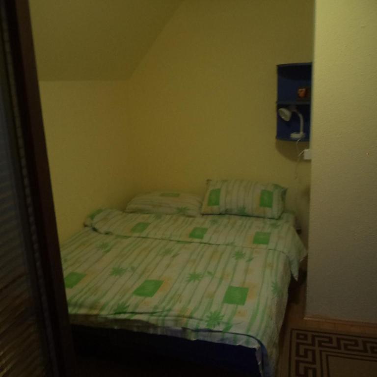 Apartments Zekovic - Double Room with Patio - 13