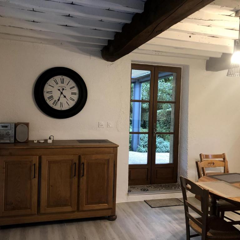 Havre de paix et de verdure proche Walibi et A43 - 4 étoiles - Maison 3 Chambres - 27