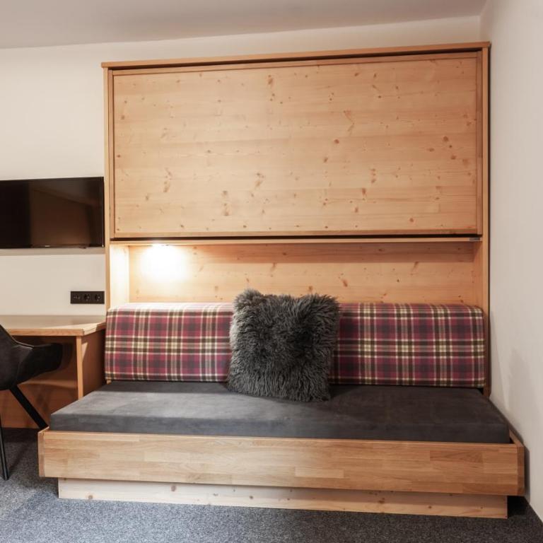 first mountain Hotel Ötztal - Vierbettzimmer - 1