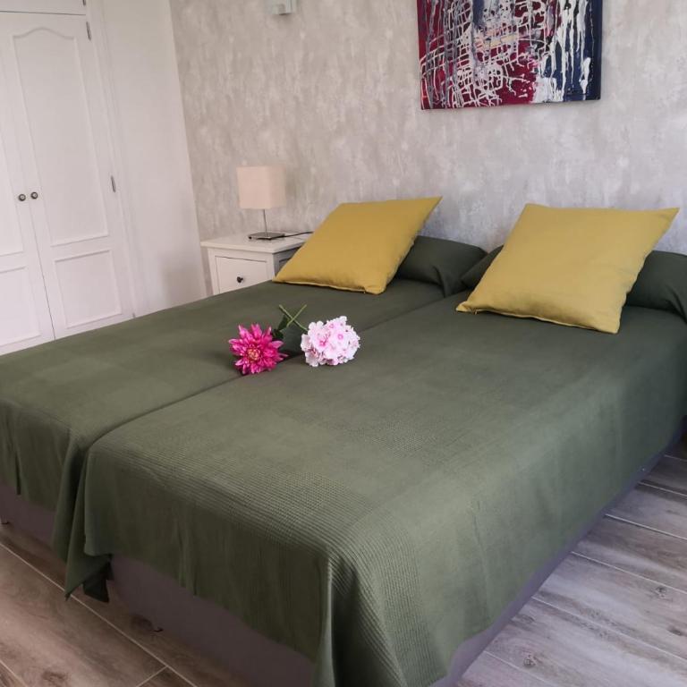 Apartamentos El Guirre - Apartamento de 1 dormitorio con vistas al mar - 2