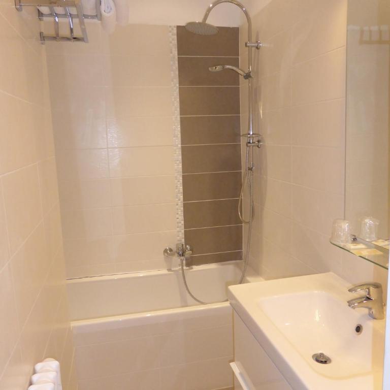 Hôtel Le Mondon Metz - Chambre Double Confort - 7