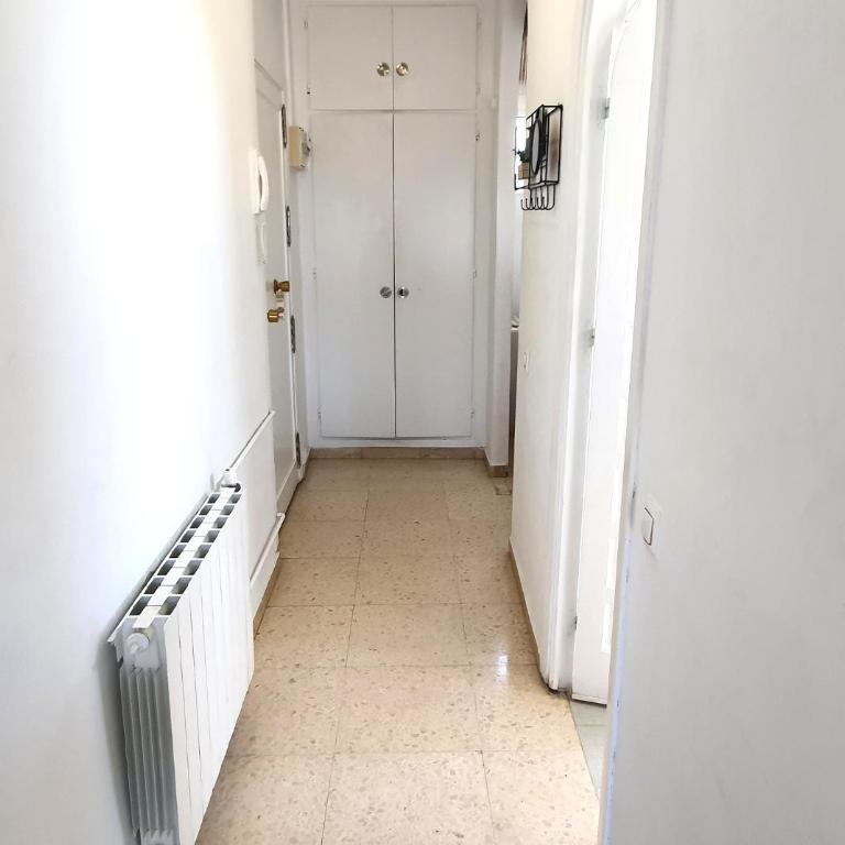 Beachfront Studio Apartment Marbella center Neptuno building Tenth Floor - Estudio - 14