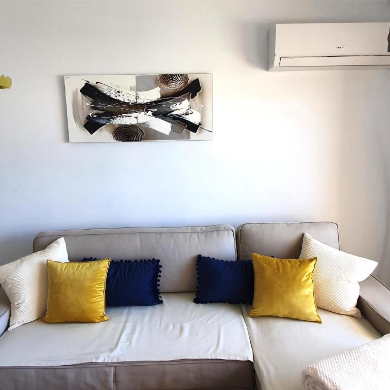 Beachfront Studio Apartment Marbella center Neptuno building Tenth Floor - Estudio - 4