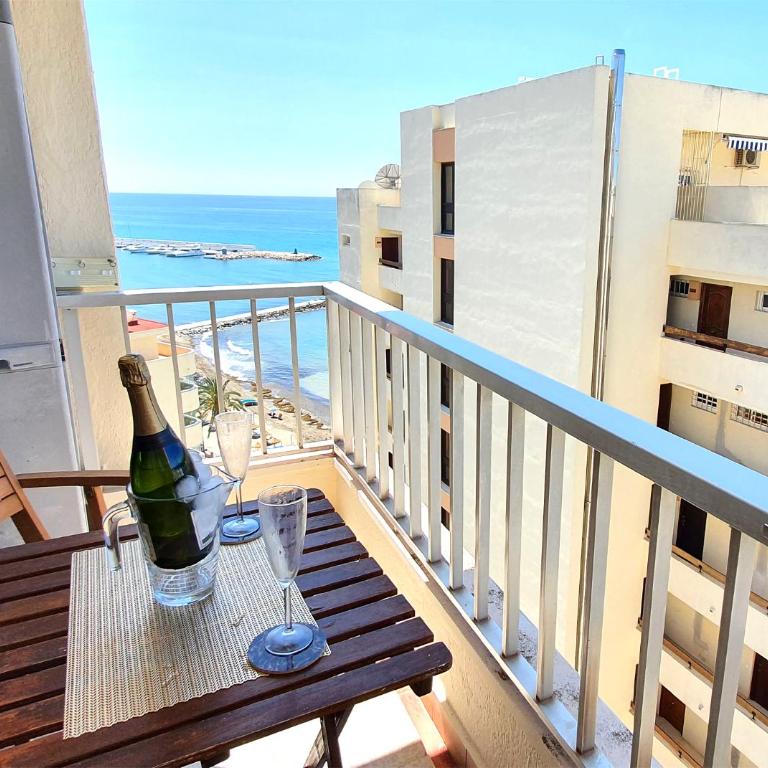 Beachfront Studio Apartment Marbella center Neptuno building Tenth Floor - Estudio - 23