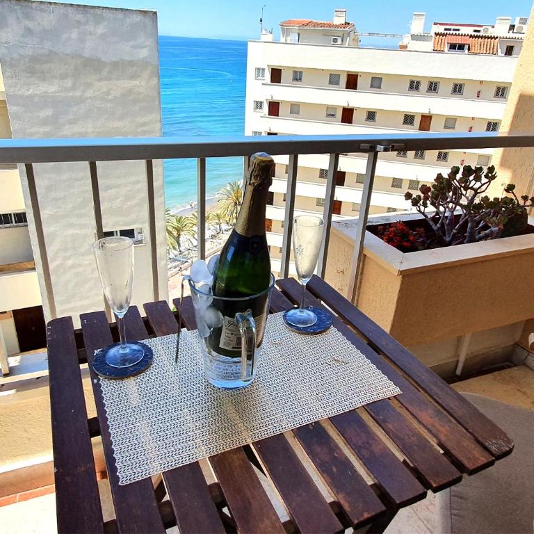 Beachfront Studio Apartment Marbella center Neptuno building Tenth Floor - Estudio - 24