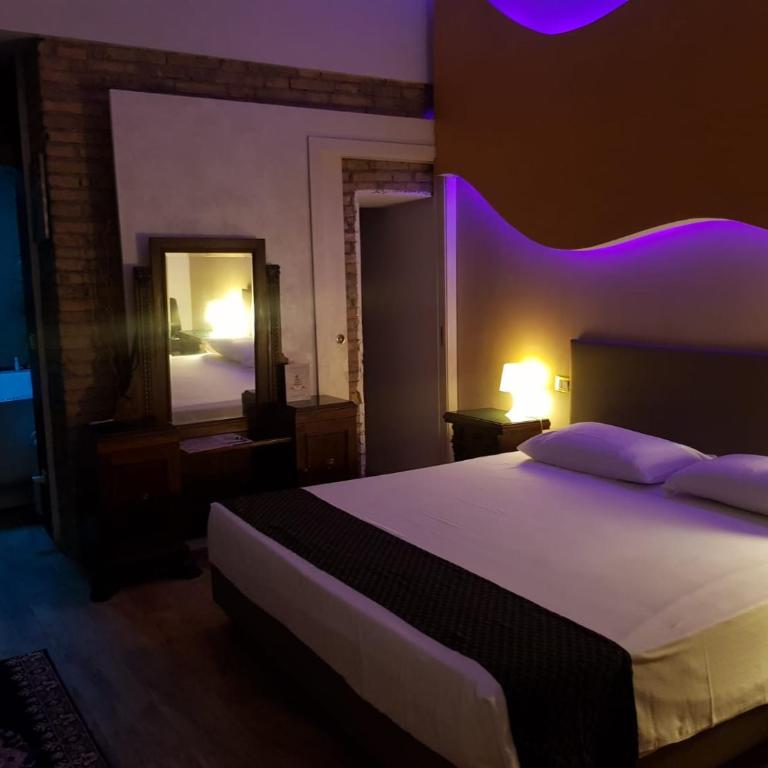 Nerva Accommodation Cavour - Suite con Vasca Idromassaggio - 10