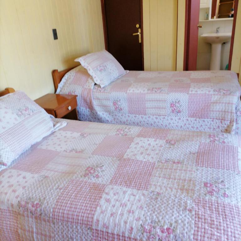 Hostal Emalafquen - Habitación Doble con baño privado - 2 camas - 4
