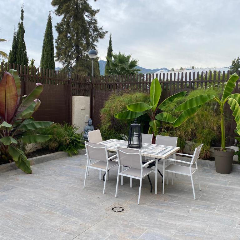 Duplex de lujo en la playa , jacuzzy, piscina, chimenea y padel - Duplex Apartment - 16