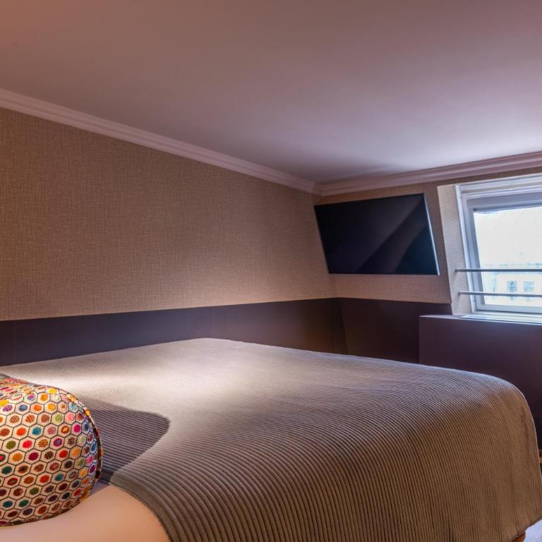 Maison Axel Opéra Paris - Chambre Familiale avec Terrasse - 7
