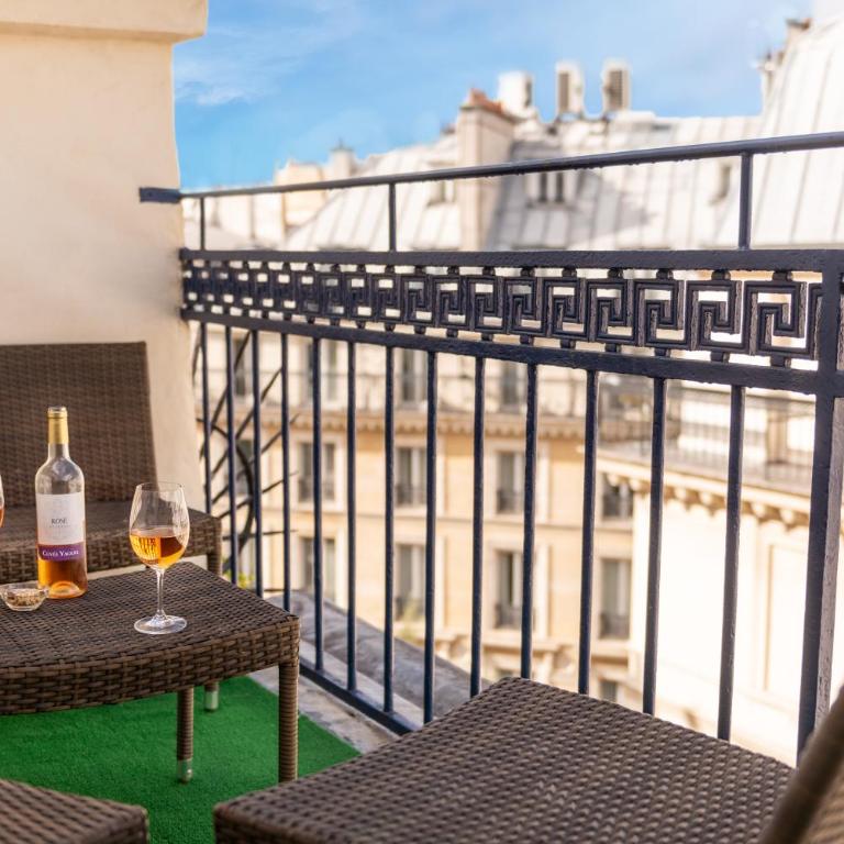 Maison Axel Opéra Paris - Chambre Familiale avec Terrasse - 1