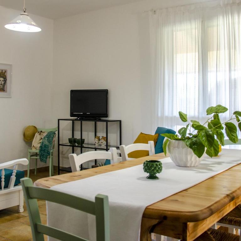 Villa la Tonnara CaseSicule, Private Villa far 50 m from the Sand Beach - Casa Vacanze con 3 Camere da Letto - 6