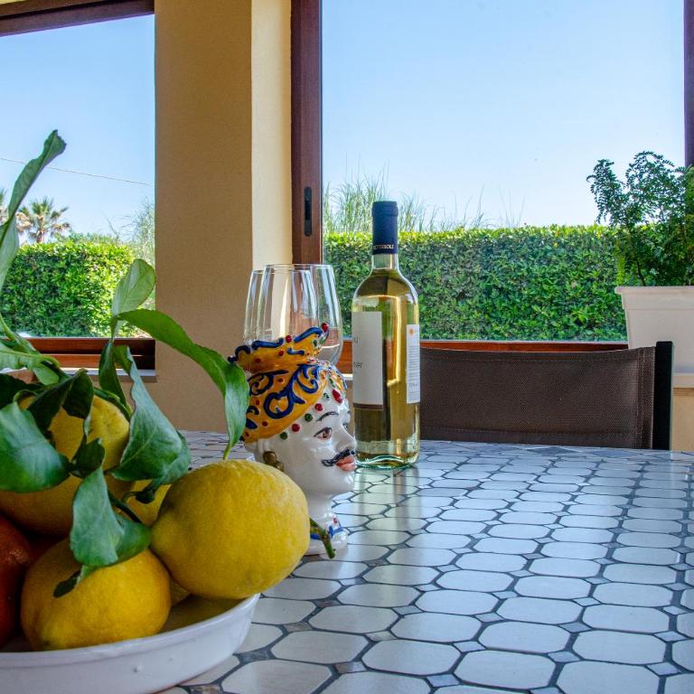 Villa la Tonnara CaseSicule, Private Villa far 50 m from the Sand Beach - Casa Vacanze con 3 Camere da Letto - 47