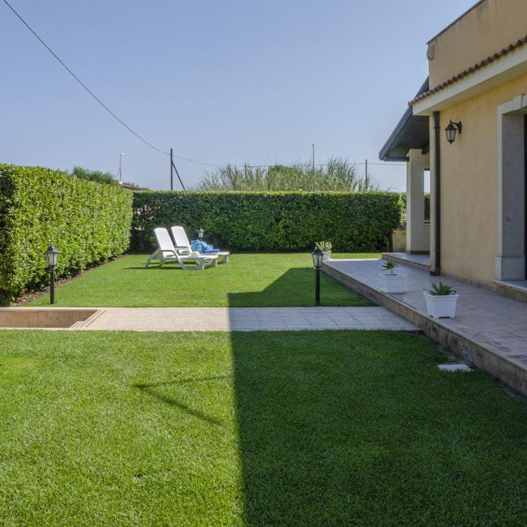 Villa la Tonnara CaseSicule, Private Villa far 50 m from the Sand Beach - Casa Vacanze con 3 Camere da Letto - 50