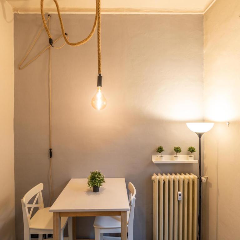 200 METRI da Torino Porta Susa Piano Ri-alzato WIFI - One-Bedroom Apartment - 4