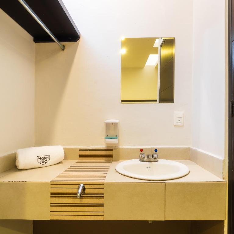 Hotel Río Puebla Centro - Habitación Cuádruple Estándar - 3