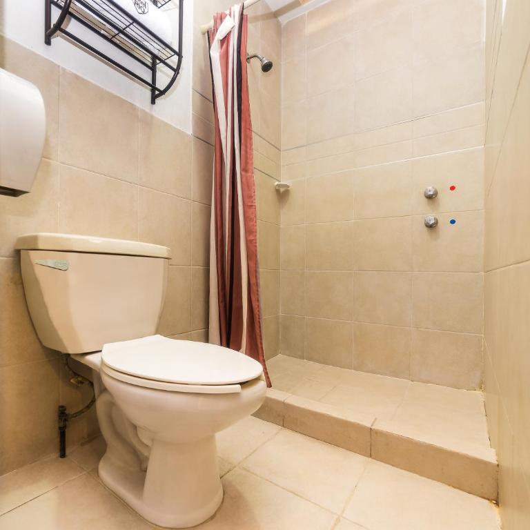 Hotel Río Puebla Centro - Habitación Cuádruple Estándar - 4