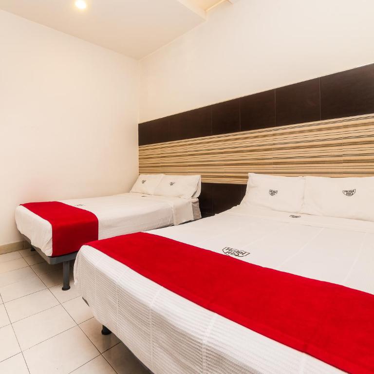 Hotel Río Puebla Centro - Habitación Cuádruple Estándar - 5