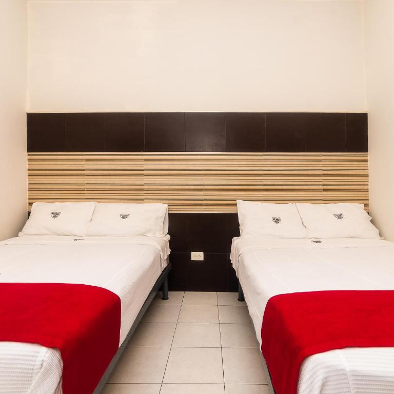Hotel Río Puebla Centro - Habitación Cuádruple Estándar - 2