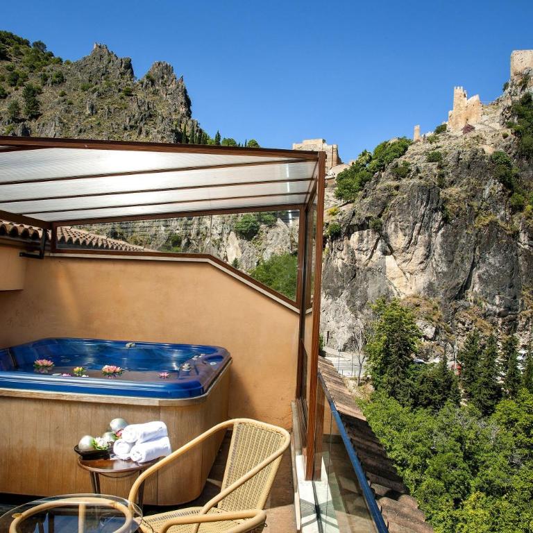 Hotel & Spa Sierra de Cazorla 4* - Habitación Doble con bañera de hidromasaje - 8