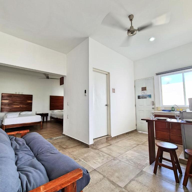 Playa Nah - Family Room - 6