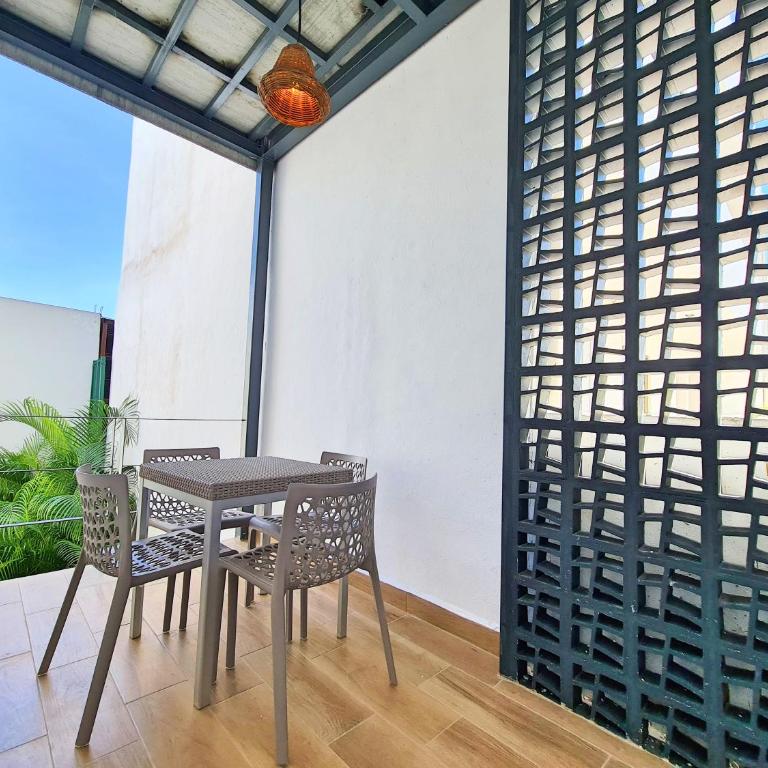 Playa Nah - Family Room - 11