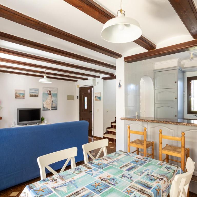 La casa de la Playa. Piscina, Wifi y Terraza. - Casa de 2 dormitorios - 9