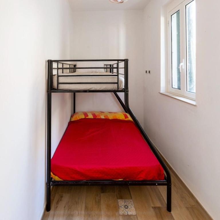Family-Friendly Sicily Stay - Villa con 2 Camere da Letto - 16