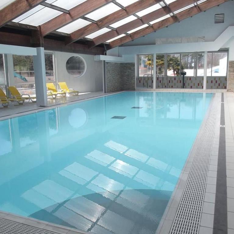 Mobile Home - Sleeps 4 - Parking - Family Pools - Chambre Double - Vue sur Parc - 6